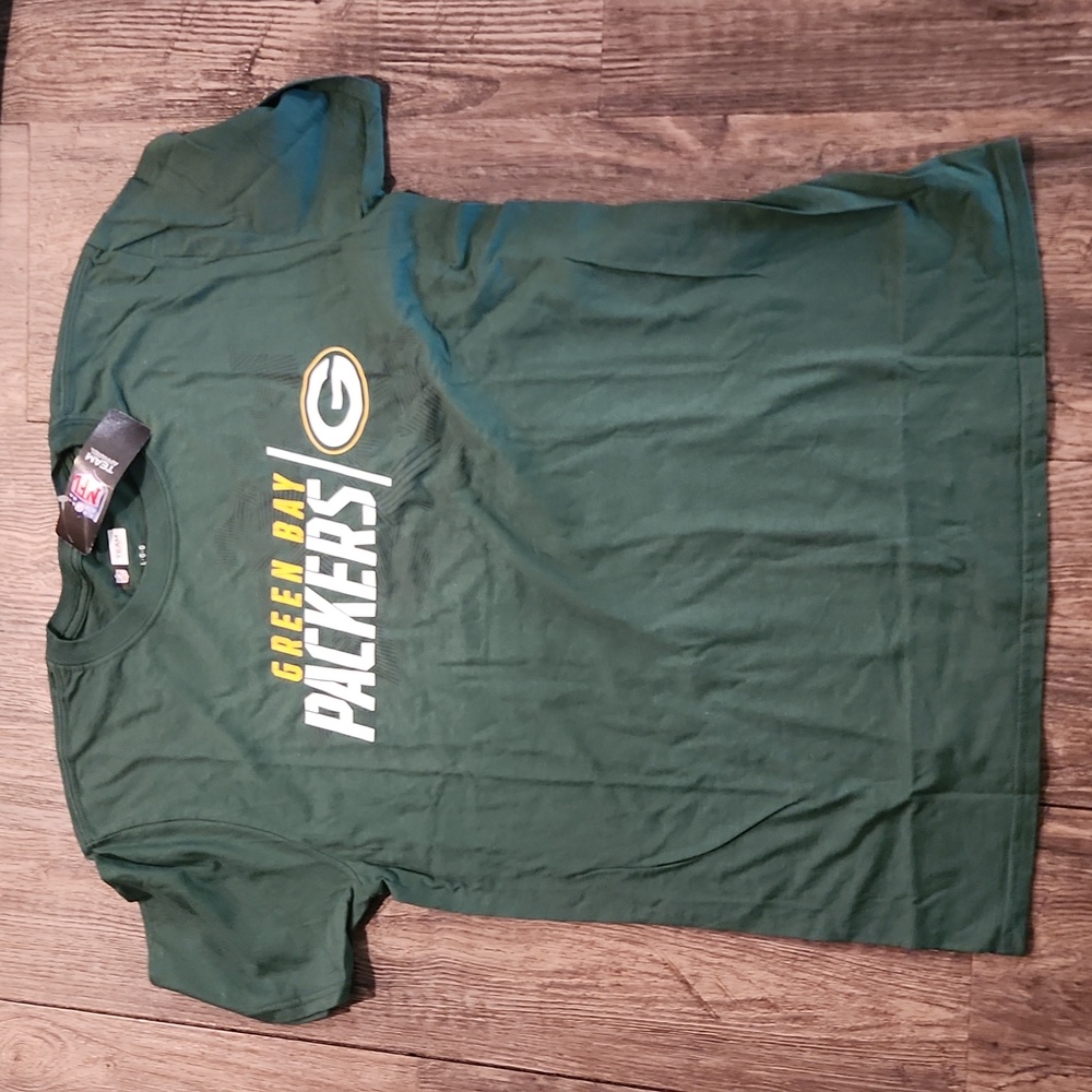 NWT Greenbay Packers T-shirt